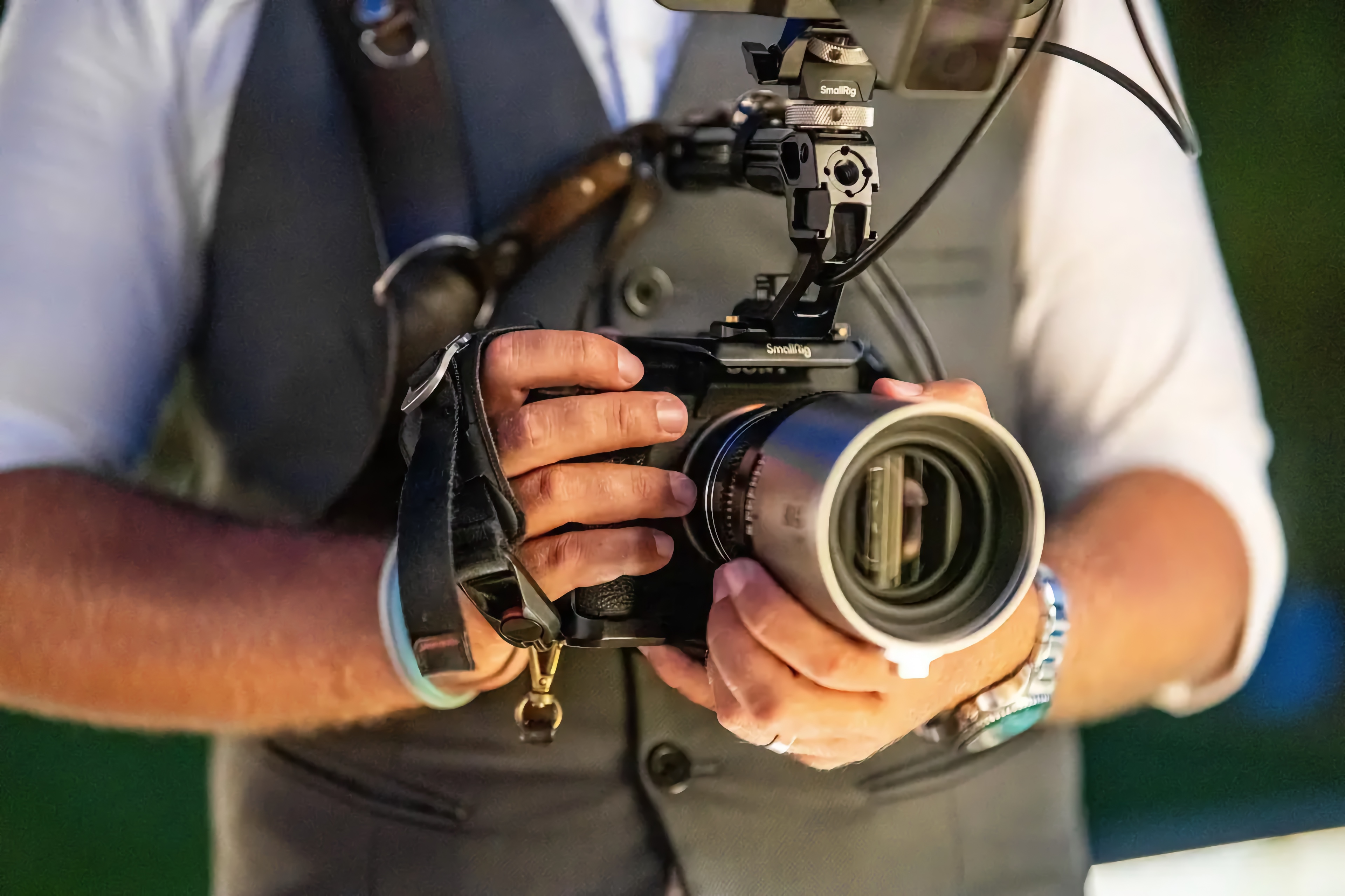 Giuseppe Cimino videografo al lavoro durante un matrimonio